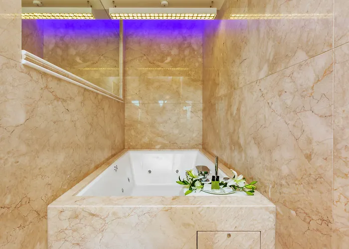 Hotell Porto Marine 4*