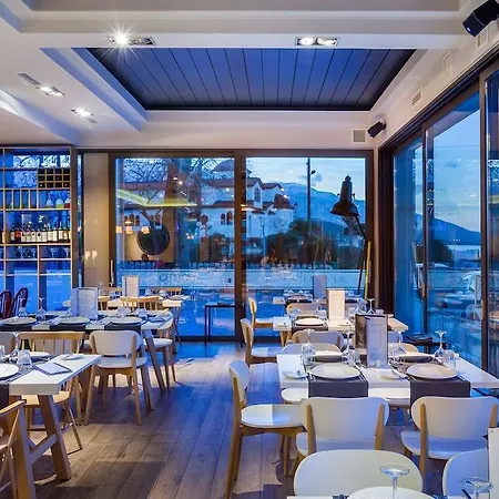 Porto Marine Hotel