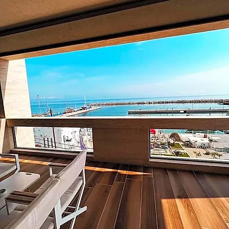 فندق Porto Marine