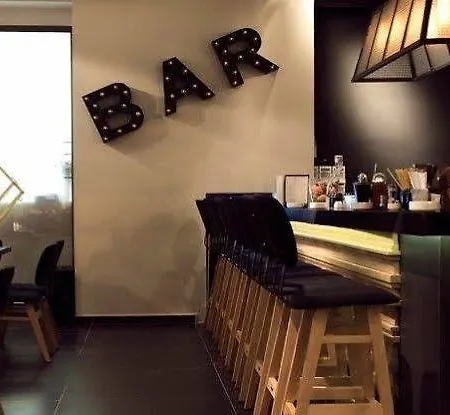 מלון Porto Marine